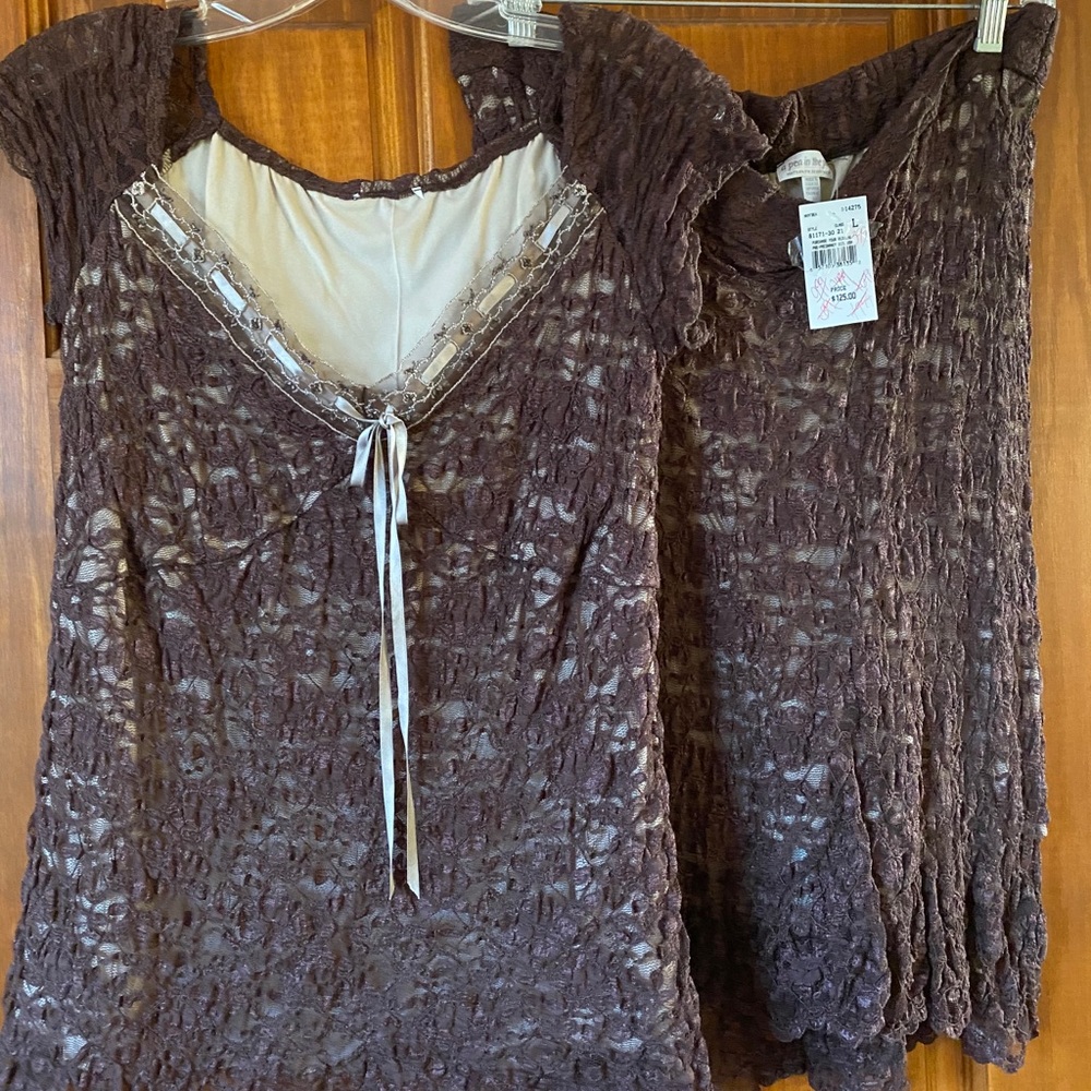 $300 Lace skirt set a pea in the pod chocolate L